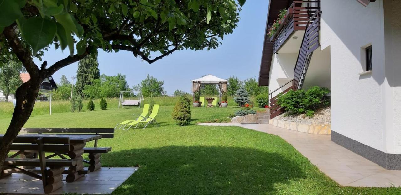Hotel Vuković House Seliste Dreznicko Exteriér fotografie