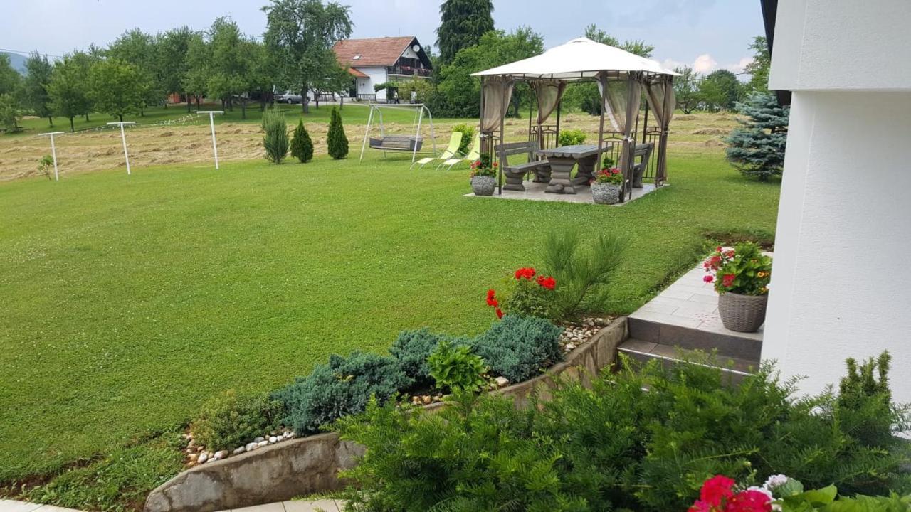 Hotel Vuković House Seliste Dreznicko Exteriér fotografie