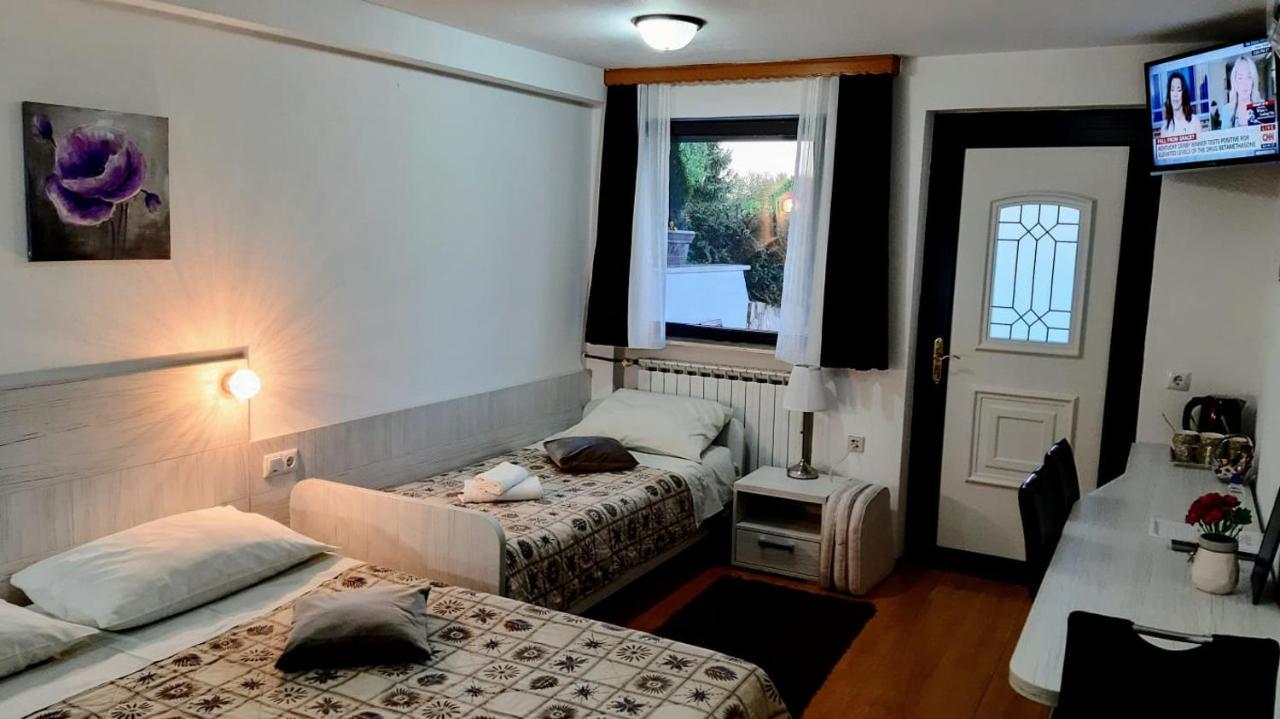 Hotel Vuković House Seliste Dreznicko Exteriér fotografie