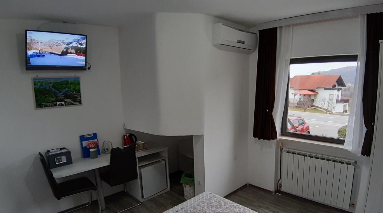 Hotel Vuković House Seliste Dreznicko Exteriér fotografie